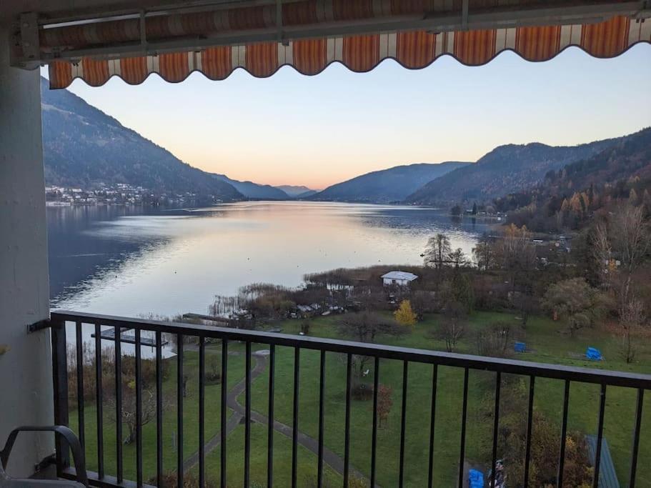 Appartement Mit Seeblick Am Ossiacher See วิลลาค ภายนอก รูปภาพ